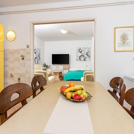 Apartmani Azur Драмаль Экстерьер фото